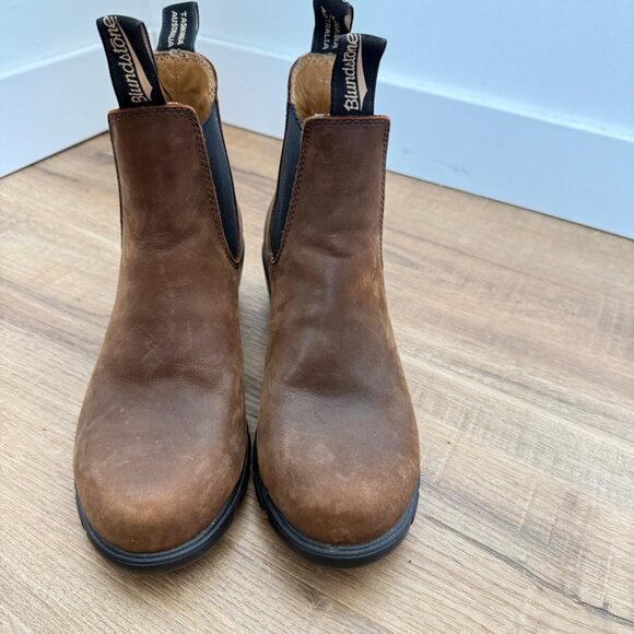 Blundstone 1673 Women's Heeled Chelsea Boot Brown Cabincore US 8.5 - Picture 2 of 10